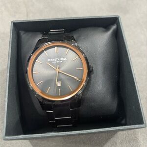 Kenneth Cole Men's Watch in Black and Gold